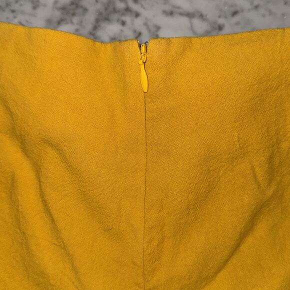 MinkPink Mustard Yellow Women's Camille Tie Front Frill Short Small - Picture 8 of 9